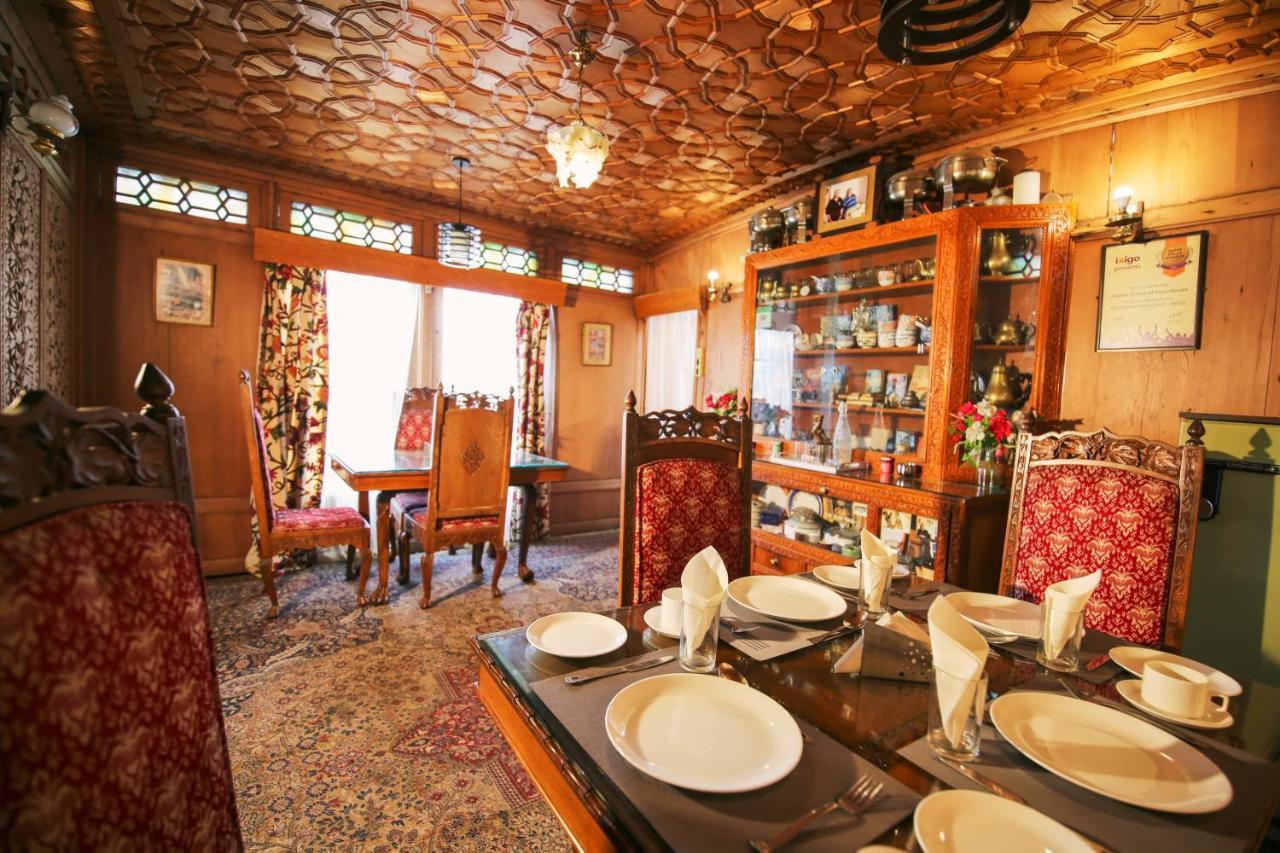 The Shelter Group Of Houseboats & Tour Organiser Srinagar  Exterior photo