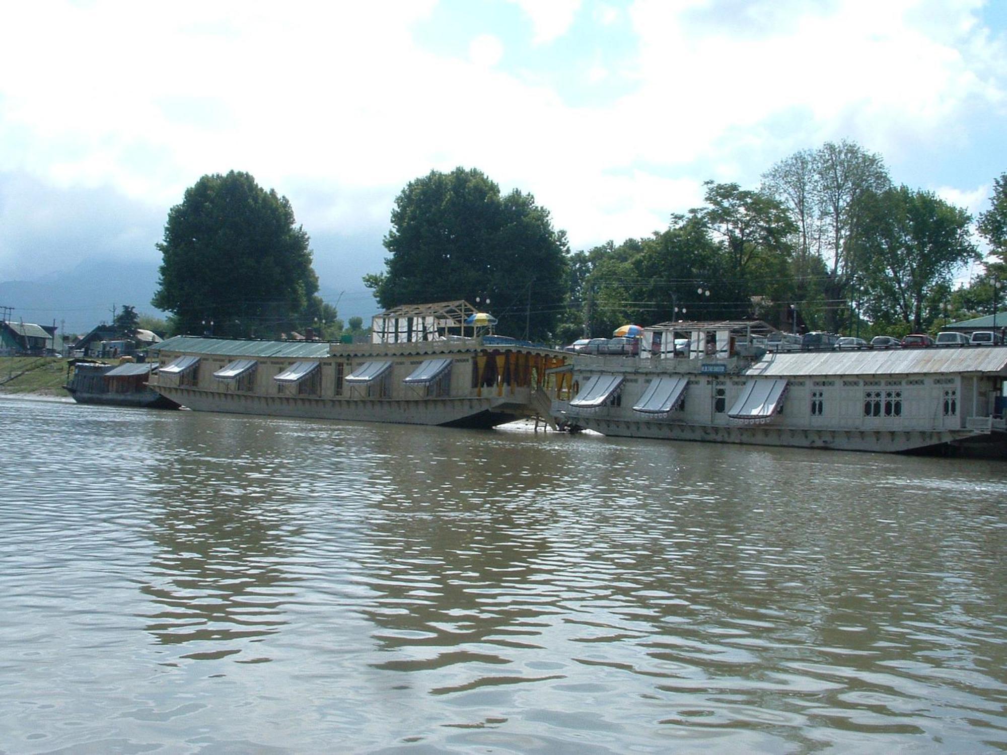 The Shelter Group Of Houseboats & Tour Organiser Srinagar  Exterior photo
